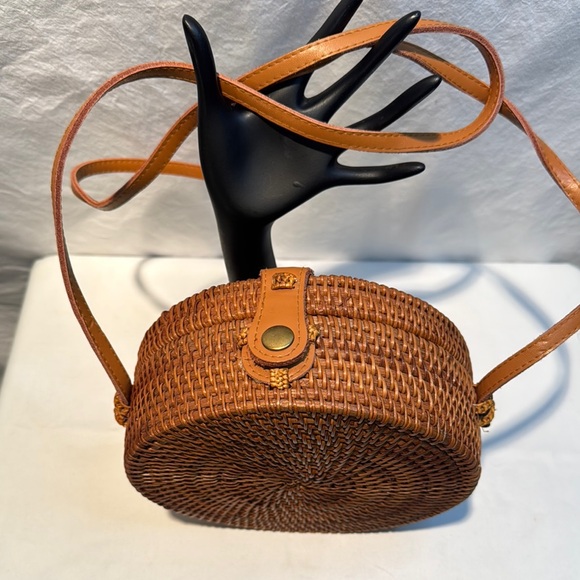 Urban Outfitters Brown Crossbody Bag with Woven Design - Picture 3 of 11